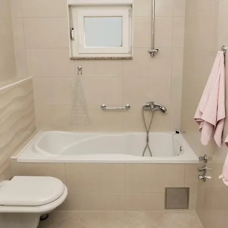 Apartment Buba/maslina Makarska