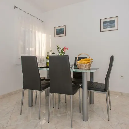 Buba/maslina Makarska